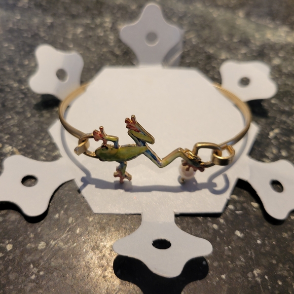 Frog Bracelet - Picture 2 of 4